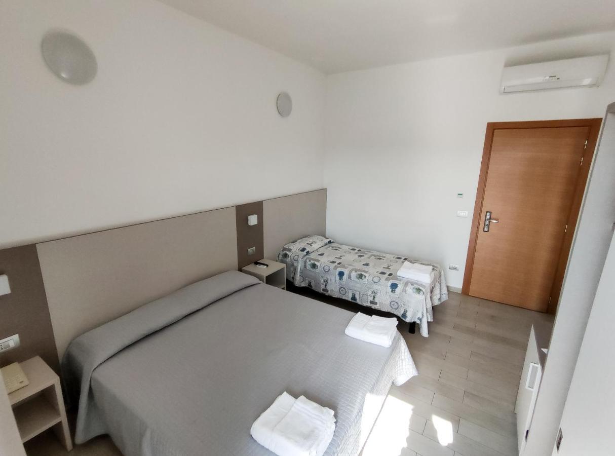 Hotel Capitano 토르토레토 외부 사진