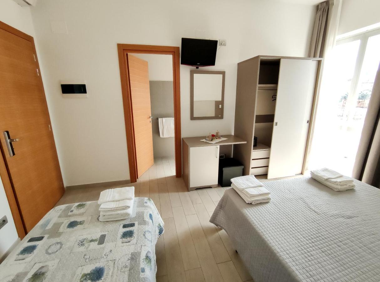 Hotel Capitano 토르토레토 외부 사진